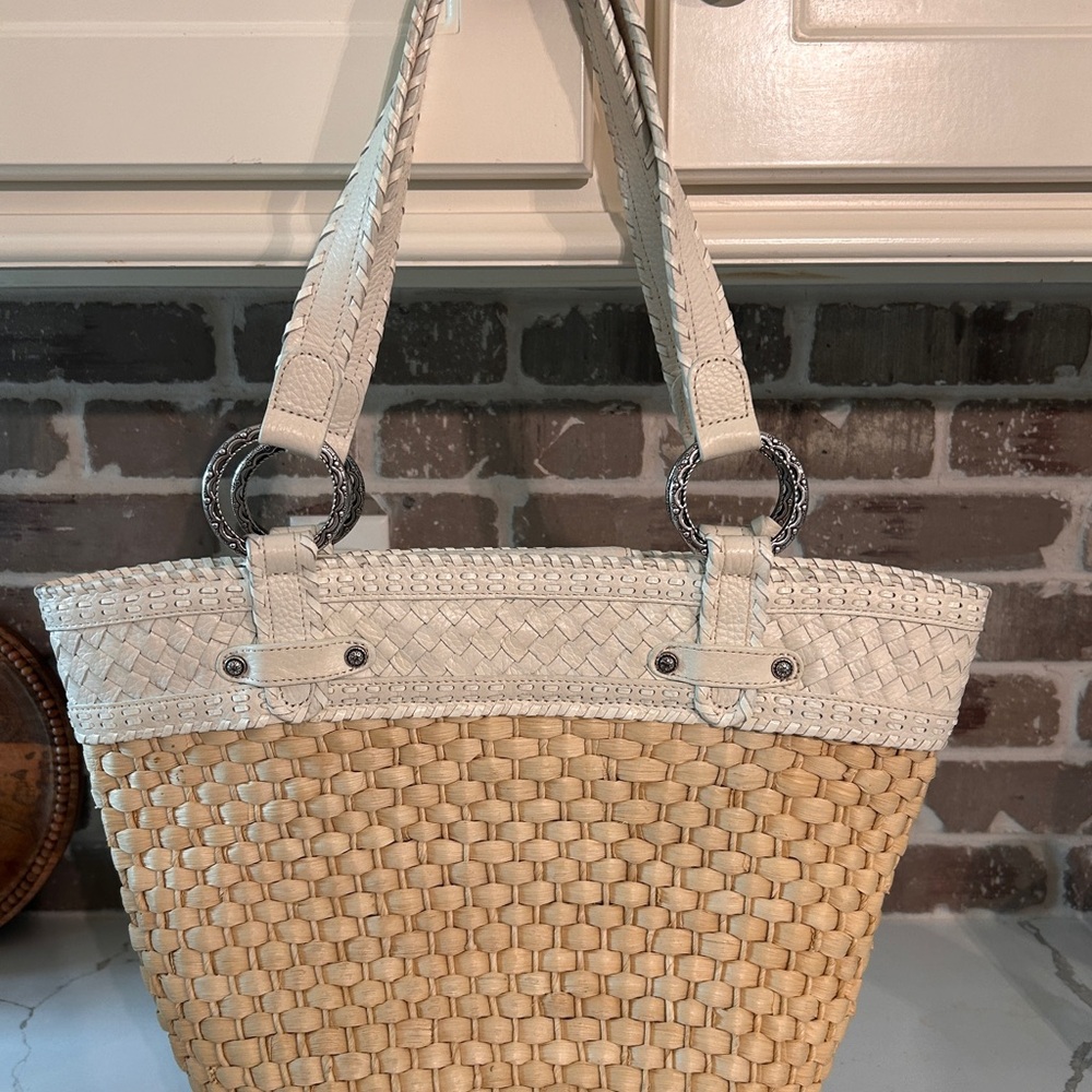 Vintage Brighton Natural Straw Tote with White Trim and Braided Handles / GUC - Picture 15 of 15